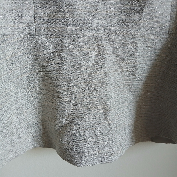 NWT Banana Republic Beige Peplum Top Size 14 Sleeveless - Picture 3 of 10